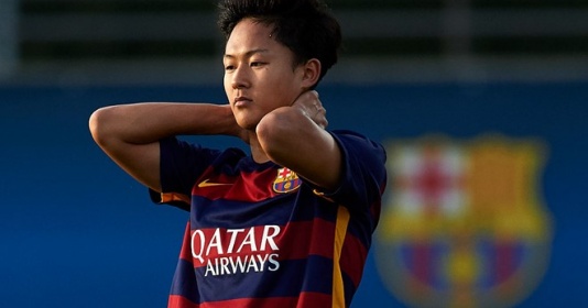 Barcelona chịu án phạt – Và Lee là một phần trong hệ quả